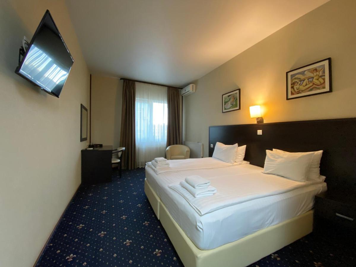 Irishotels Kiev Bagian luar foto