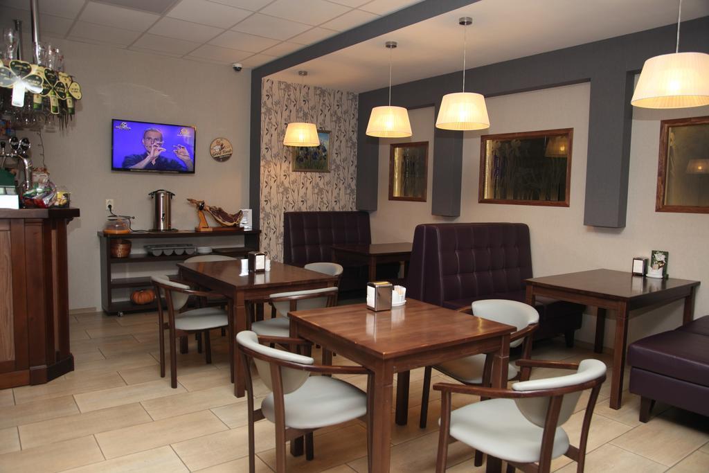 Irishotels Kiev Bagian luar foto