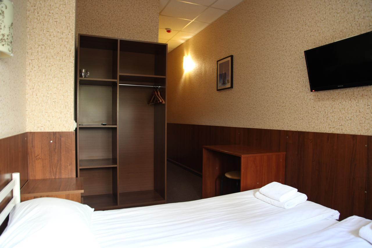 Irishotels Kiev Bagian luar foto